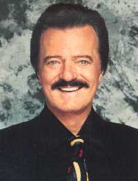 Robert Goulet, in all his glory